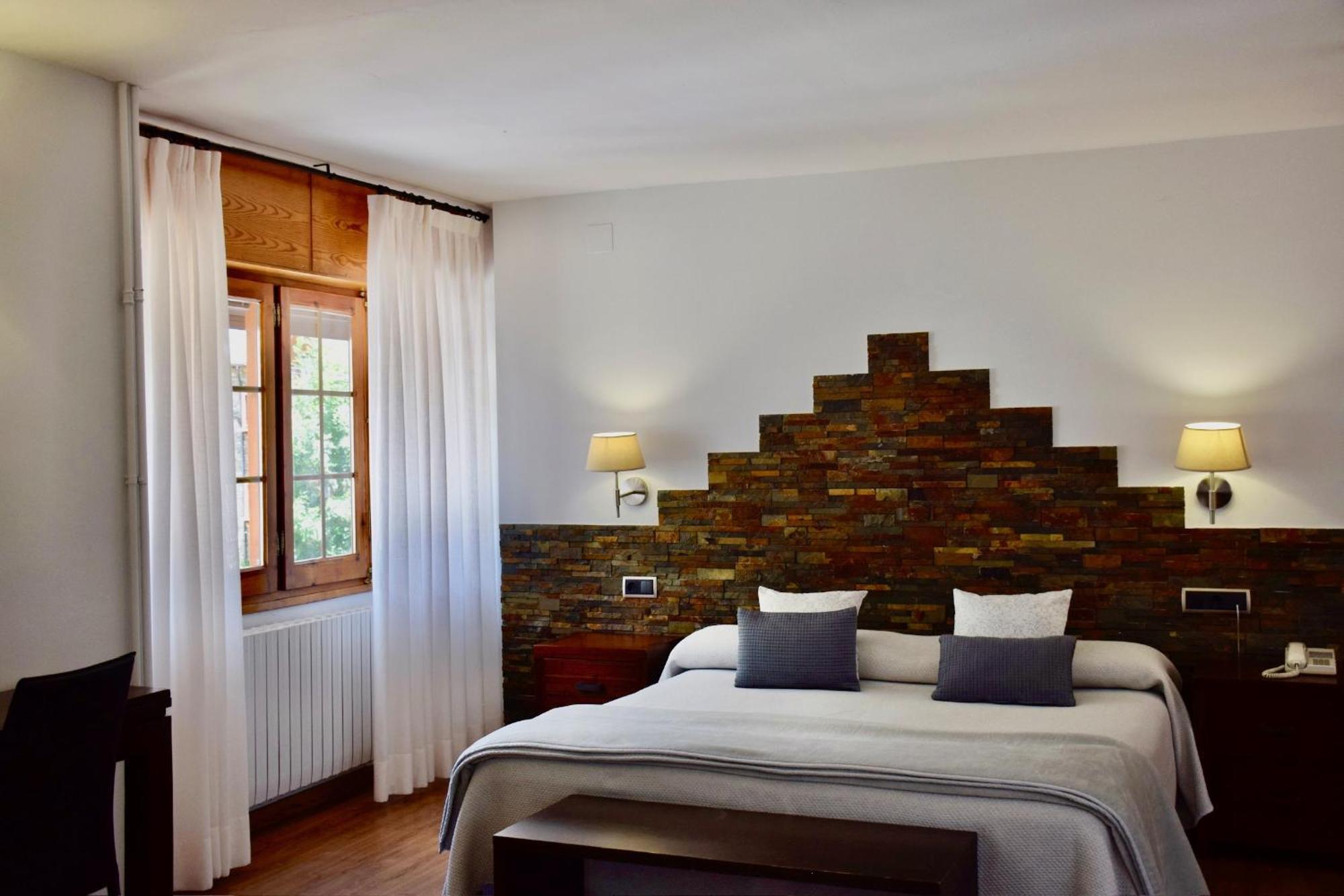 Hotel L'Auet Ериявал Екстериор снимка