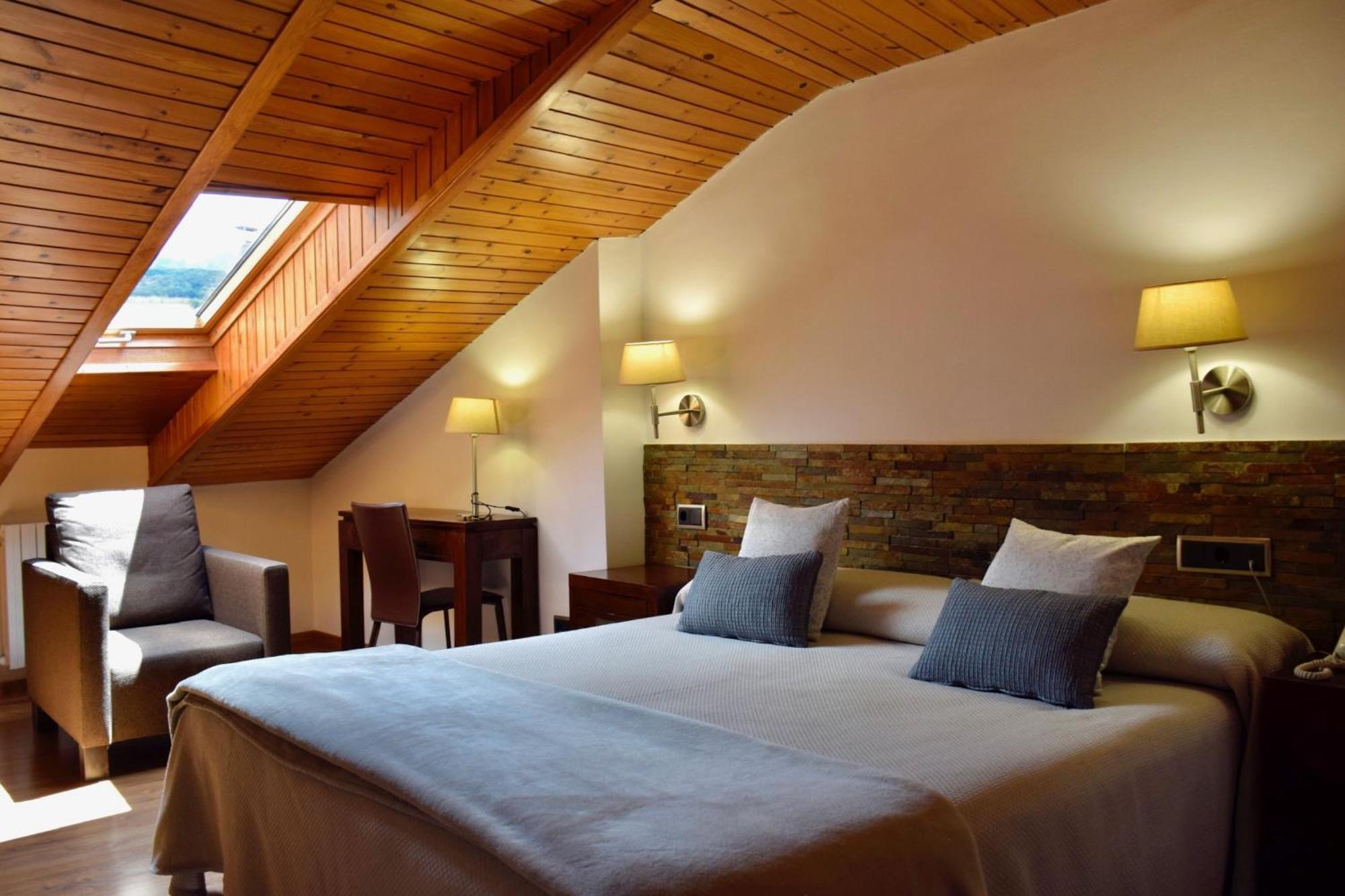 Hotel L'Auet Ериявал Екстериор снимка